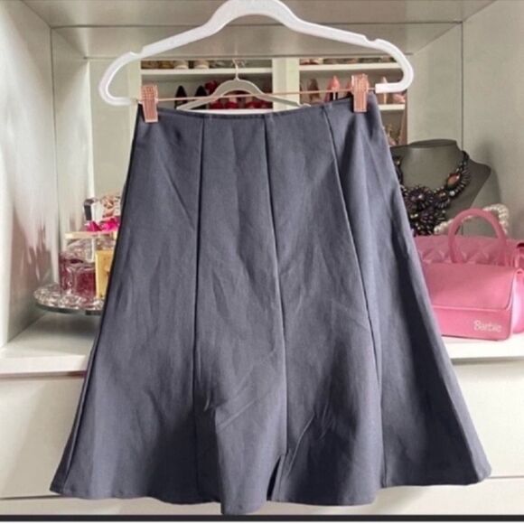 Pleated knitted skirt in gray Size Small - Picture 2 of 15